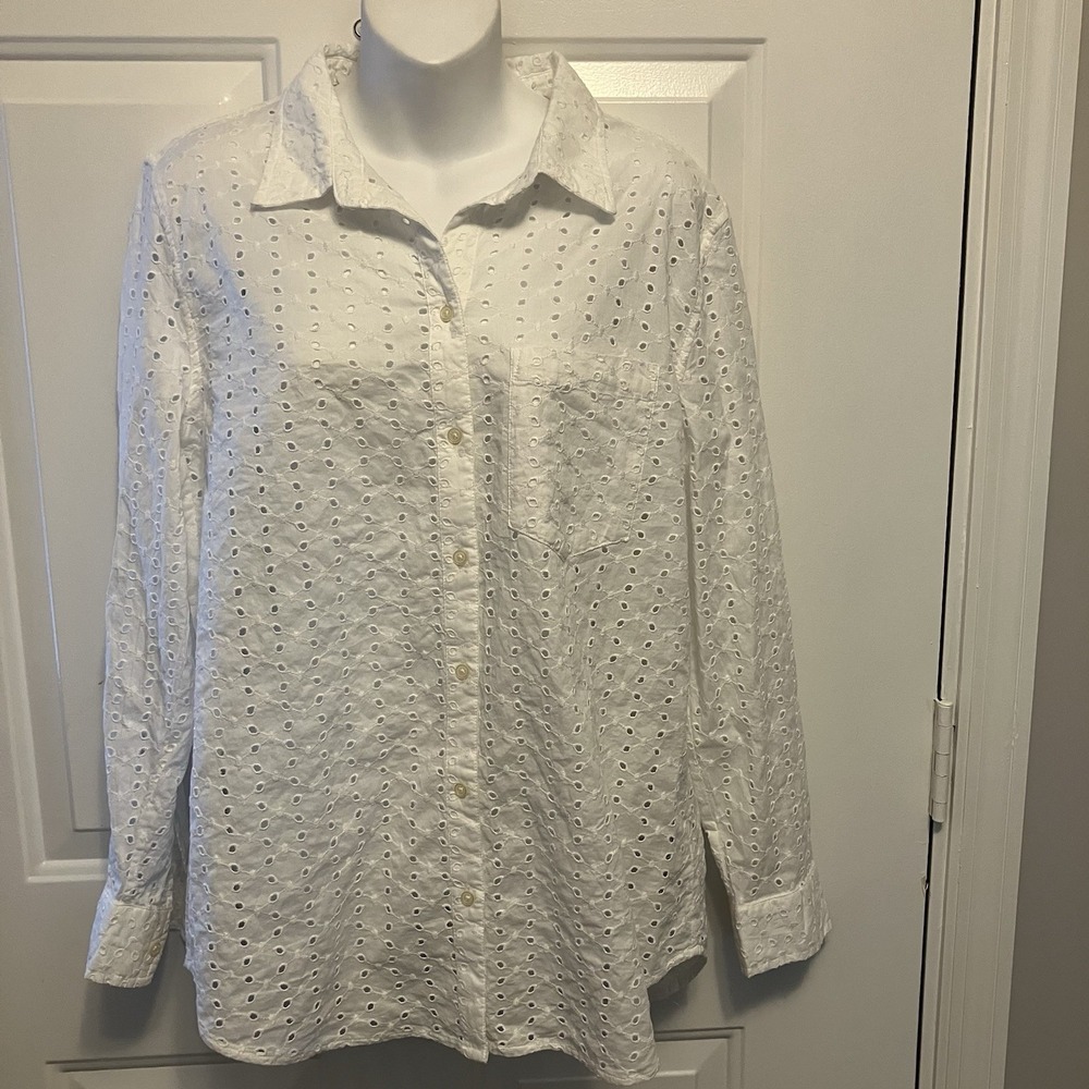 Gap Button Up Shirt Medium M Classic White Eyelet Embroidered Women's Top